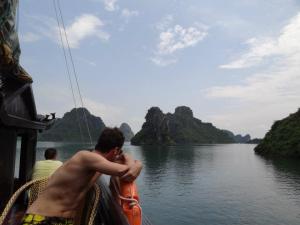 312056_966971464517_929362496_n