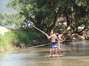 387470_10100149171052057_977285289_n